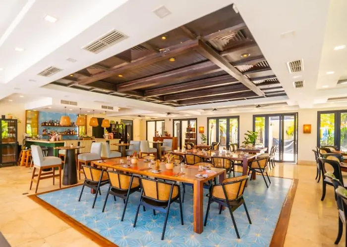 Ferienhaus Third-floor Oceanview With Access To Sparkling Pool, Hot Tub & Club