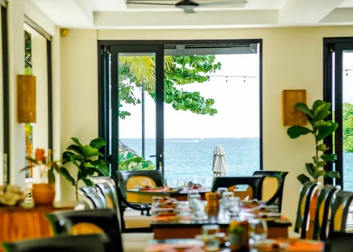 Third-floor Oceanview With Access To Sparkling Pool, Hot Tub & Club * Coco