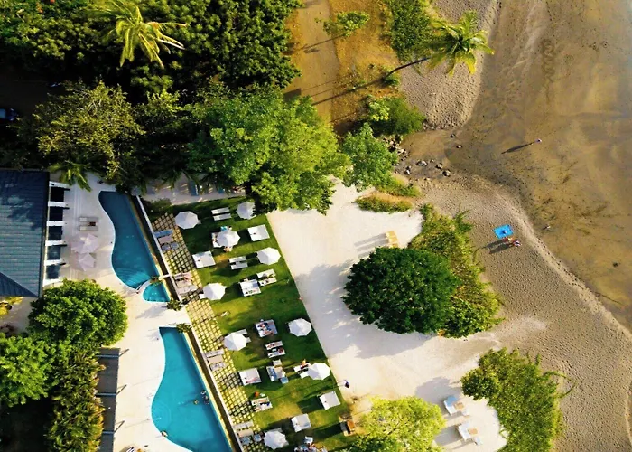 Third-floor Oceanview With Access To Sparkling Pool, Hot Tub & Club